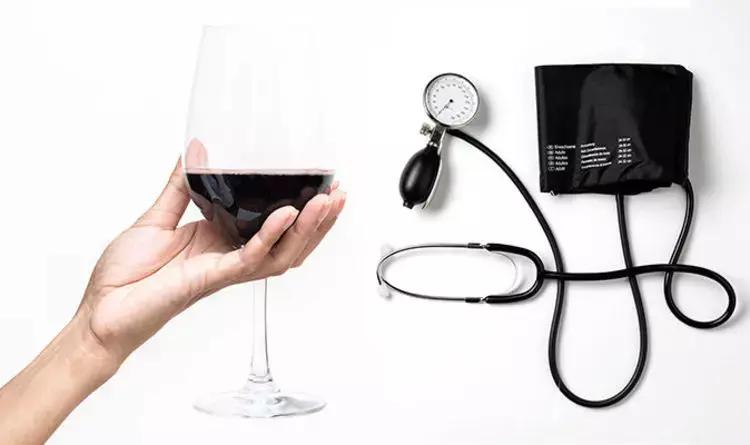 Alcohol Consumption Raises Risk Of Developing Hypertension In Men