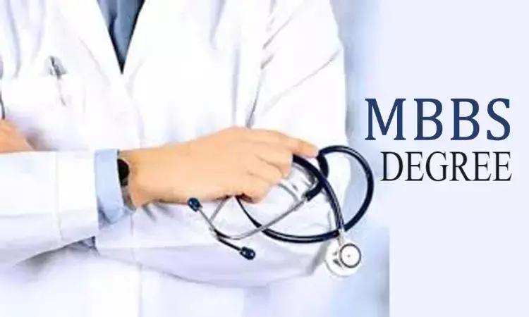 21 MBBS Doctors Yet To Receive Degree From DU 2 Years After Completion, Delhi HC Expresses Displeasure